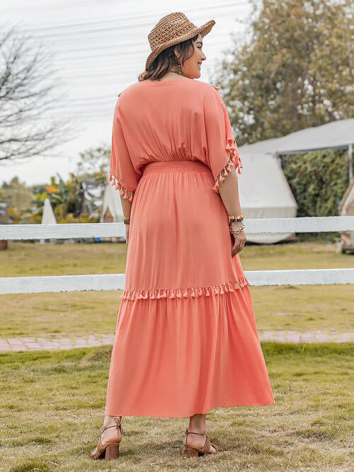 Robe Grande Taille à Col en V, Manches Courtes, Ourlet à Volants et Pompons