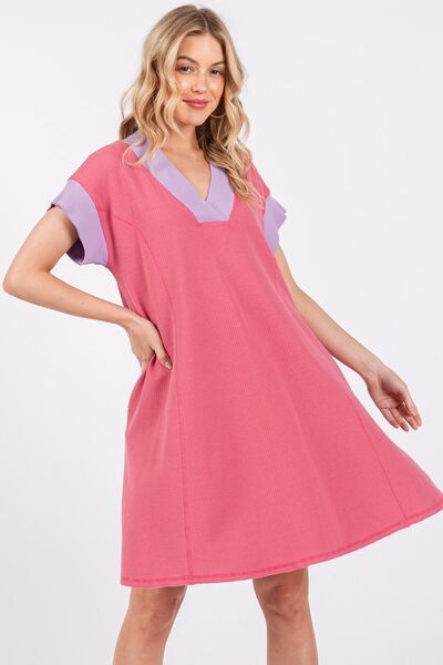Robe Femme Col V Manches Courtes Bordure Contrastante